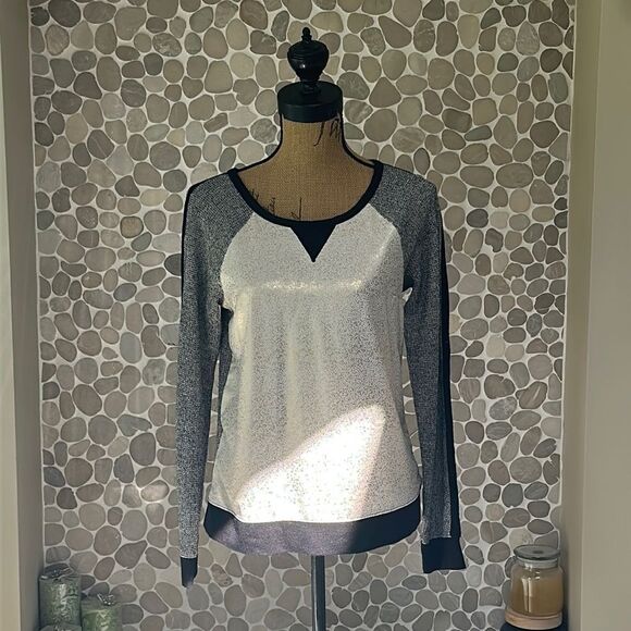 Apt. 9 Tops - Apt. 9 Tri colored knit long sleeve top - size small